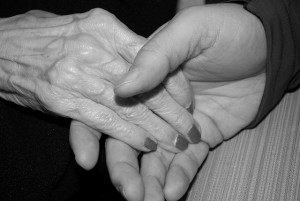 Pixabay - Séniors - Formation pathologies neuro - hands-578917_640
